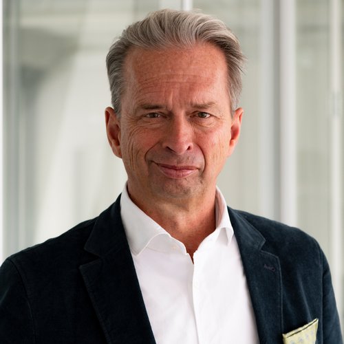 Dr. Alexander von Bergwelt Dr. Alexander von Bergwelt